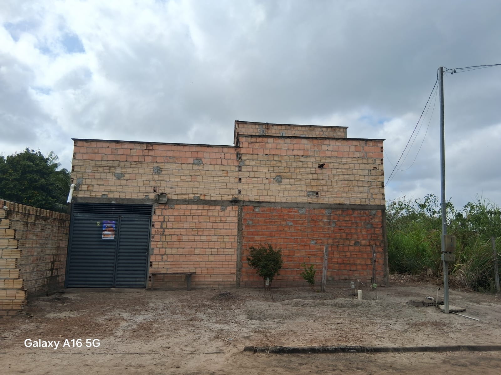 Fachada frontal da casa